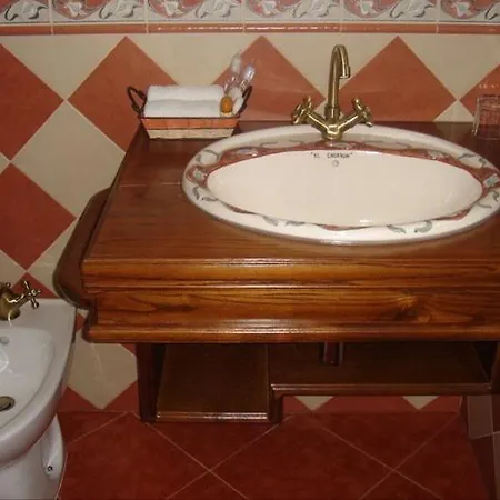 호텔 Rural El Caseron De Linarejos