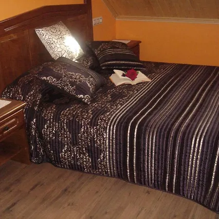 Rural El Caseron De 3*